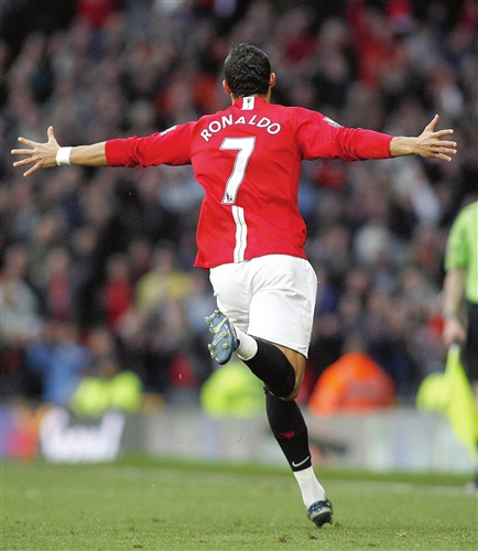 现代足球固 现代足球固